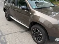 Second-hand Dacia Duster Black Shadow 125 CP (91 kW) 2017 Maro SUV