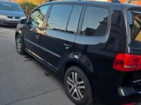 Gebraucht VW Touran 105 PS (77 kW) 2012 Schwarz Van / Kleinbus