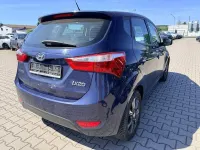 Gebraucht Hyundai ix20 Trend 125 PS (91 kW) 2019 Blau Kleinwagen