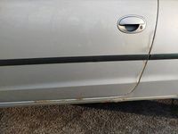 Gebraucht Opel Corsa 75 PS (55 kW) 2004 Silber Kleinwagen