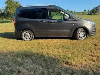Gebraucht Ford Tourneo Courier Titanium 101 PS (74 kW) 2018 Grau Van / Kleinbus