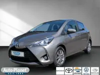 Gebraucht Toyota Yaris Comfort 111 PS (81 kW) 2018 Platinum bronze metallic (metallic) Kleinwagen