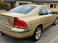 Gebraucht Volvo S60 170 PS (125 kW) 2001 Gold Limousine