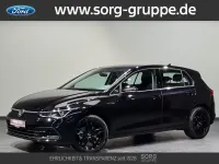 Gebraucht VW Golf VIII Style 131 PS (96 kW) 2023 Schwarz, deep black perleffekt Limousine