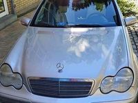 Gebraucht Mercedes C220 143 PS (105 kW) 2004 Limousine