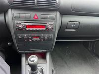 Gebraucht Audi A3 Ambiente 131 PS (96 kW) 2002 Violet Limousine