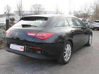 Gebraucht Mercedes CLA180 Shooting Brake 136 PS (100 kW) 2022 Schwarz Kombi