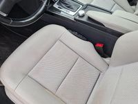 Second-hand Mercedes E220 170 CP (125 kW) 2009 Auriu Berlinǎ