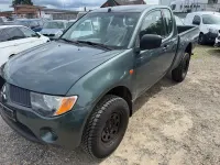 Gebraucht Mitsubishi L200 Invite 136 PS (100 kW) 2009 Grün Pickup