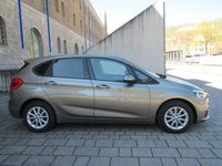 Gebraucht BMW 216 Active Tourer Advantage 116 PS (85 kW) 2016 Silber Van / Kleinbus