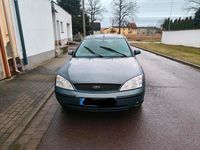 Gebraucht Ford Mondeo 110 PS (80 kW) 2001 Blau Limousine