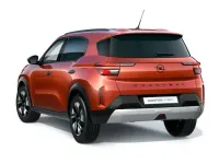 Neu Opel Frontera 110 PS (80 kW) 2025 Kanyon orange metallic SUV