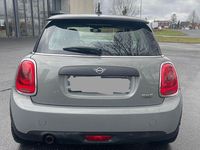 Gebraucht Mini ONE 102 PS (75 kW) 2019 Grau Kleinwagen