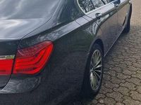 Gebraucht BMW 730L Performance 245 PS (180 kW) 2010 Schwarz Limousine