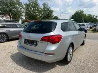 Gebraucht Opel Astra 140 PS (102 kW) 2013 Silber Kombi