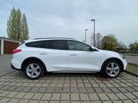 gebraucht Ford Focus 1,0 EcoBoost Hybrid 92kW Active Turnie...