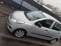 Gebraucht Hyundai i10 Style 87 PS (63 kW) 2013 Silber Kleinwagen