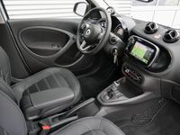 Gebraucht Smart ForFour Electric Drive Exclusive 60 kW (82 PS) 2020 Weiß Limousine