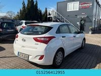 Gebraucht Hyundai i30 Classic 90 PS (66 kW) 2012 Weiß Limousine