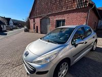Gebraucht Peugeot 207 73 PS (53 kW) 2009 Silber Limousine