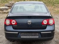 Gebraucht VW Passat 140 PS (102 kW) 2007 Blau Limousine