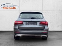 Gebraucht Mercedes GLC250 211 PS (155 kW) 2017 Selenitgrau SUV