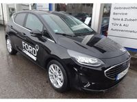 Gebraucht Ford Fiesta Titanium 125 PS (91 kW) 2023 Dunkel schwarz metallic (metallic) Limousine