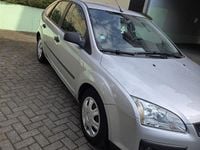 Second-hand Ford Focus 101 CP (74 kW) 2005 Argintiu Hatchback