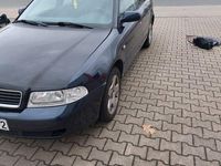 Gebraucht Audi A4 116 PS (85 kW) 1998 Blau Limousine