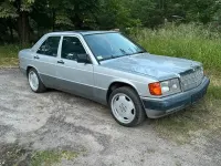 Gebraucht Mercedes 190 108 PS (79 kW) 1991 Silber Limousine