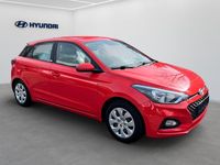 Gebraucht Hyundai i20 Select 75 PS (55 kW) 2019 Rot Kleinwagen