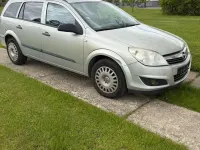 Gebraucht Opel Astra 115 PS (84 kW) 2009 Silber Kombi