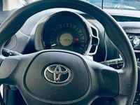 Gebraucht Toyota Aygo Edition-S 69 PS (50 kW) 2017 Weiß Kleinwagen