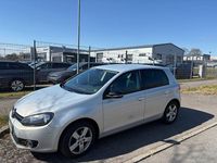 Gebraucht VW Golf VI Team 105 PS (77 kW) 2010 Grau Kleinwagen