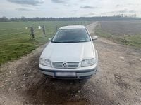 Gebraucht VW Bora 101 PS (74 kW) 1999 Schwarz Limousine