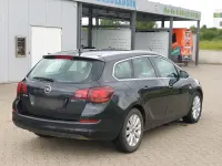 Gebraucht Opel Astra 120 PS (88 kW) 2012 Schwarz Kombi