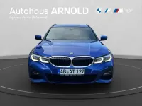 Gebraucht BMW 330 M Sport 265 PS (194 kW) 2020 Portimao blau Kombi