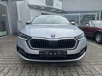 Gebraucht Skoda Octavia 116 PS (85 kW) 2021 Brilliant silber Kombi