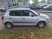 Gebraucht Skoda Fabia Classic 75 PS (55 kW) 2011 Silber Limousine