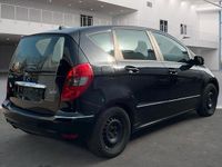 Gebraucht Mercedes A150 95 PS (69 kW) 2008 Kosmosschwarz Kleinwagen