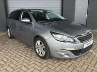 Gebraucht Peugeot 308 120 PS (88 kW) 2015 Weiß Limousine