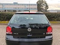 Gebraucht VW Polo 68 PS (50 kW) 2005 Schwarz Kleinwagen