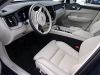 Gebraucht Volvo XC60 Plus 197 PS (144 kW) 2023 Blau SUV