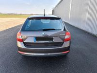 Gebraucht Skoda Rapid Style 116 PS (85 kW) 2015 Braun Kleinwagen