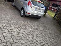 Gebraucht Ford Fiesta Trend 95 PS (69 kW) 2016 Silber Kleinwagen