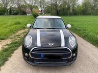 Second-hand Mini Cooper D 116 CP (85 kW) 2016 Negru Hatchback