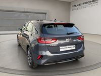 Neu Kia Ceed Spirit 140 PS (102 kW) 2025 Grau Kleinwagen