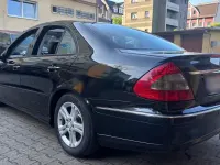 Usado Mercedes E220 170 CV (125 kW) 2008 Negro Berlina
