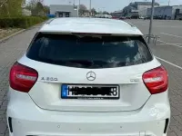 Gebraucht Mercedes A200 136 PS (100 kW) 2015 Weiß Kleinwagen