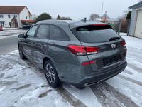 Gebraucht Hyundai i30 Edition 30 120 PS (88 kW) 2021 Grau Kombi